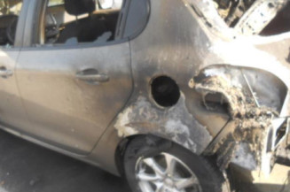 Bouton de warning PEUGEOT 208 1