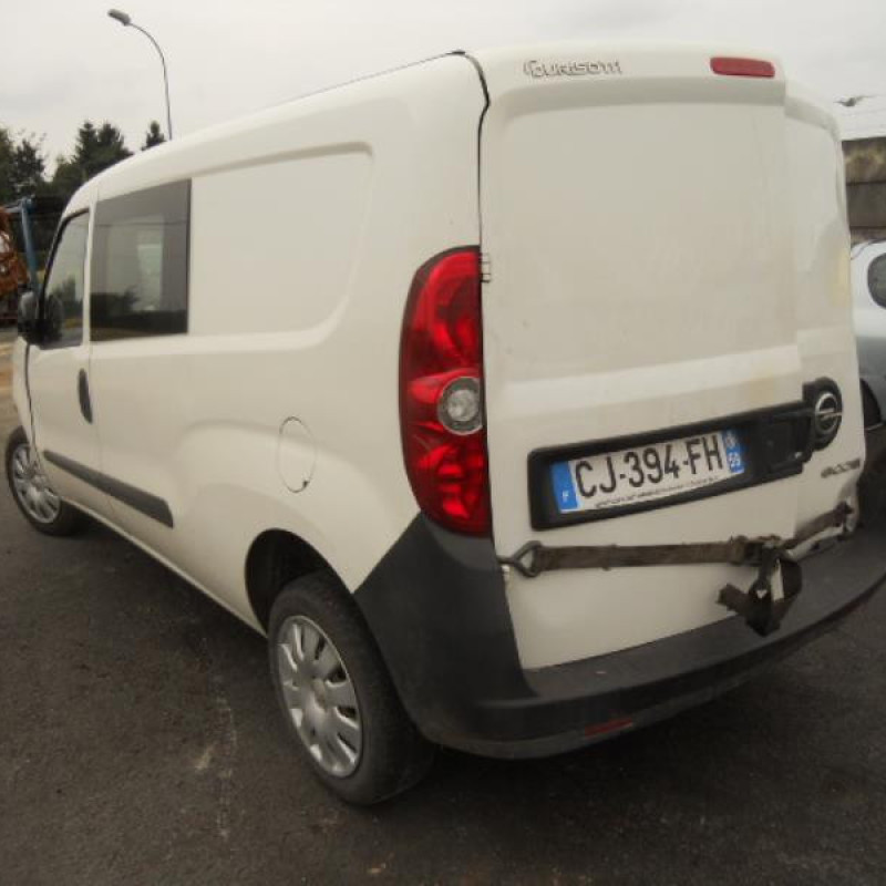 Bouton de warning OPEL COMBO D Photo n°7