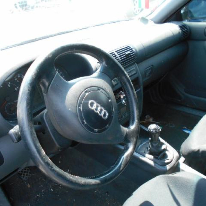 Retroviseur droit AUDI A3 1 Photo n°8