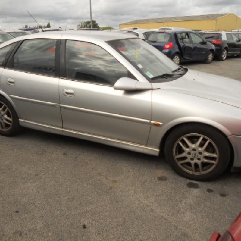 Retroviseur droit OPEL VECTRA B Photo n°4