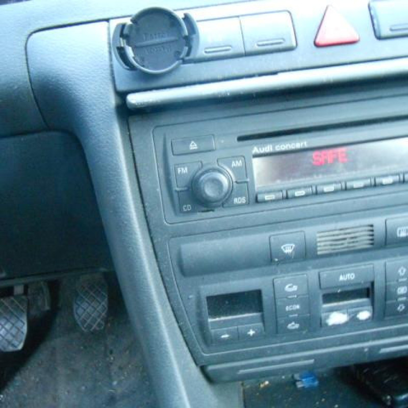 Renfort pare choc arriere (traverse) AUDI A6 2 Photo n°8