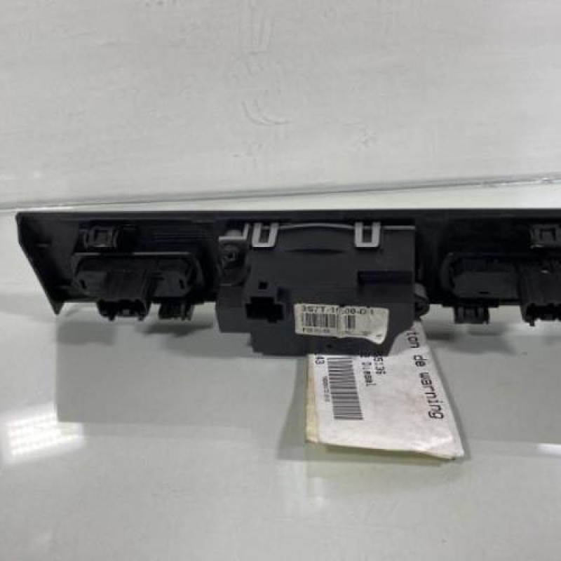 Bouton de warning FORD MONDEO 2 Photo n°3