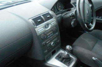 Bouton de warning FORD MONDEO 2