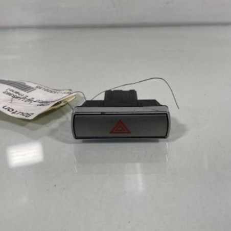 Bouton de warning FORD MONDEO 3 Photo n°1