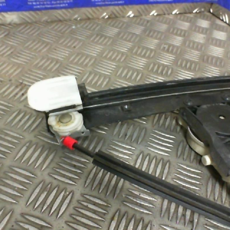 Leve vitre electrique avant droit FORD MONDEO 3 Photo n°2