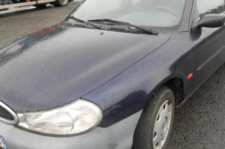 Poignee interieur avant droit FORD MONDEO 1