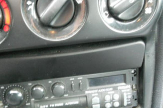 Poignee interieur avant droit FORD MONDEO 1