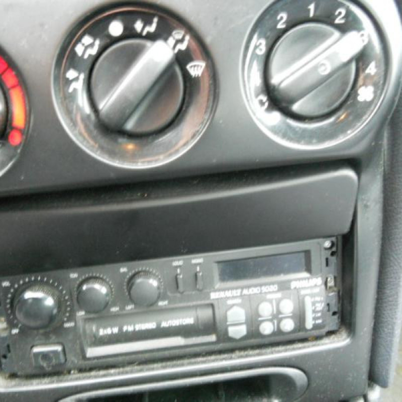 Poignee interieur avant droit FORD MONDEO 1 Photo n°9