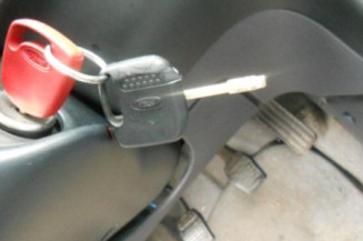 Poignee interieur avant droit FORD MONDEO 1