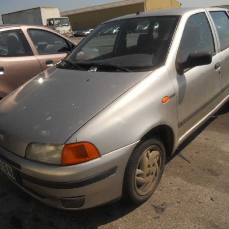 Retroviseur droit FIAT PUNTO 1 Photo n°4