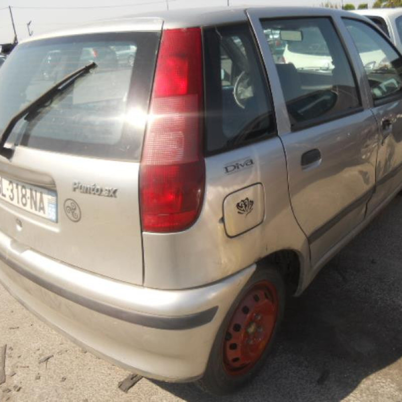 Retroviseur droit FIAT PUNTO 1 Photo n°6
