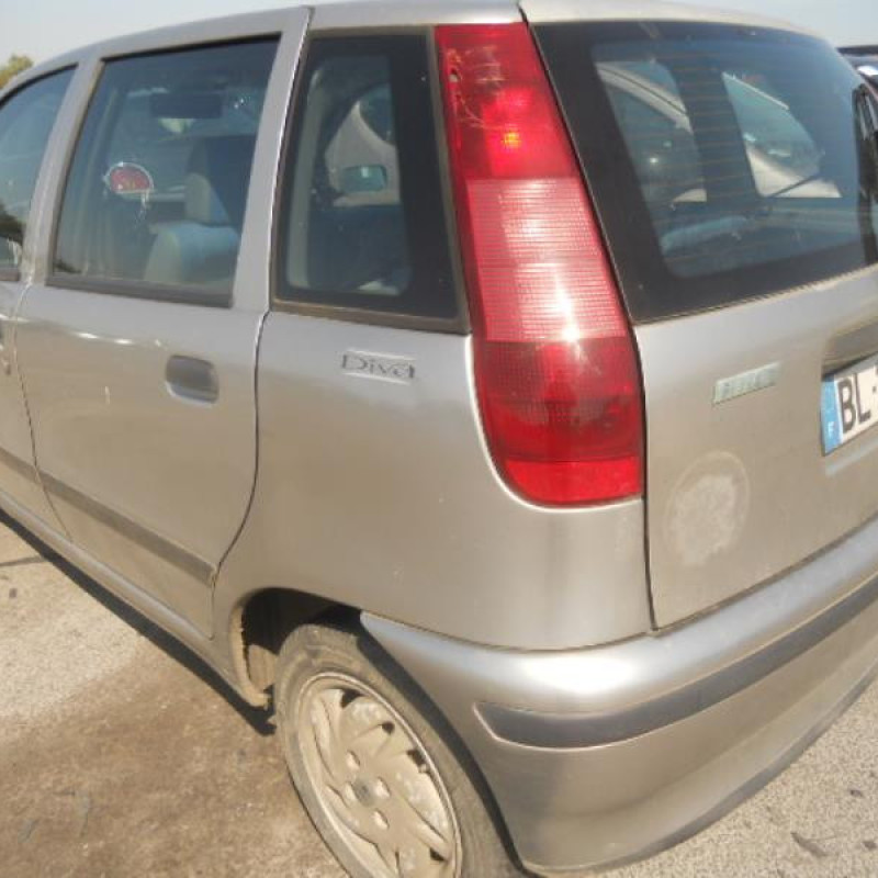 Retroviseur droit FIAT PUNTO 1 Photo n°7