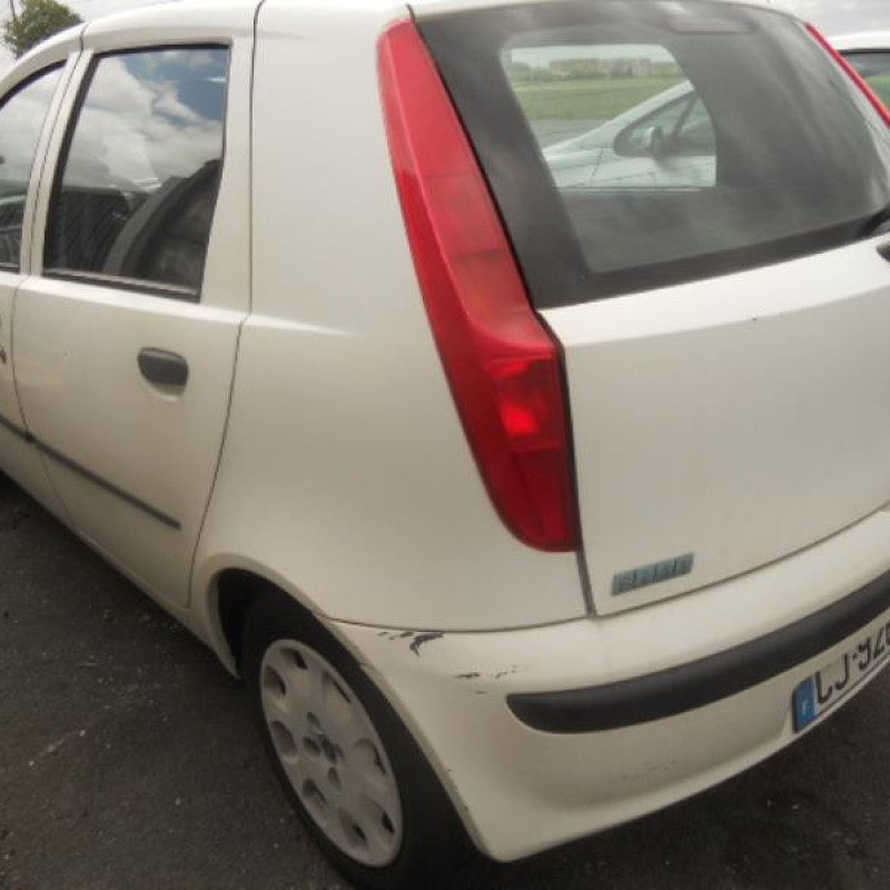 Retroviseur interieur FIAT PUNTO 2 Photo n°8