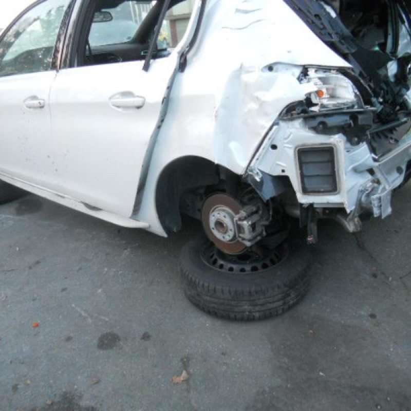 Serrure avant gauche PEUGEOT 308 2 Photo n°19