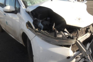Bras essuie glace avant droit PEUGEOT 208 1