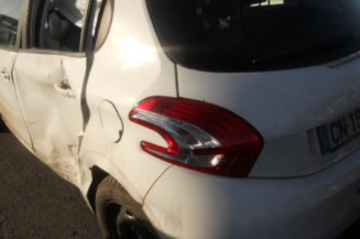 Bras essuie glace avant droit PEUGEOT 208 1