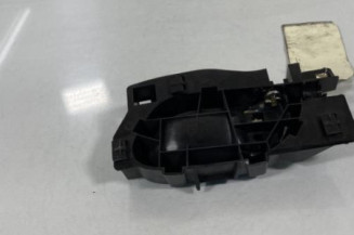 Poignee interieur avant droit PEUGEOT 208 1