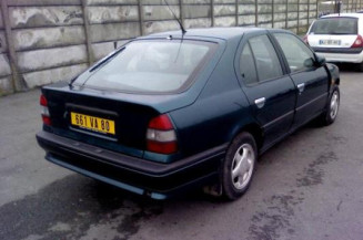 Porte avant droit NISSAN PRIMERA 1