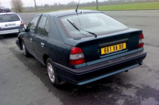 Porte avant droit NISSAN PRIMERA 1