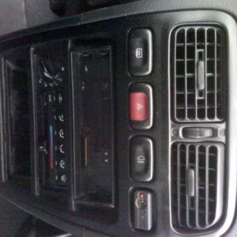 Porte avant droit NISSAN PRIMERA 1 Photo n°8