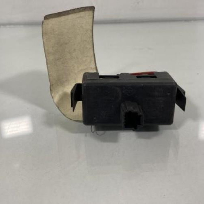 Bouton de warning RENAULT MEGANE 3 Photo n°3
