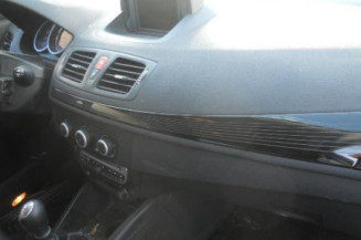 Bouton de warning RENAULT MEGANE 3