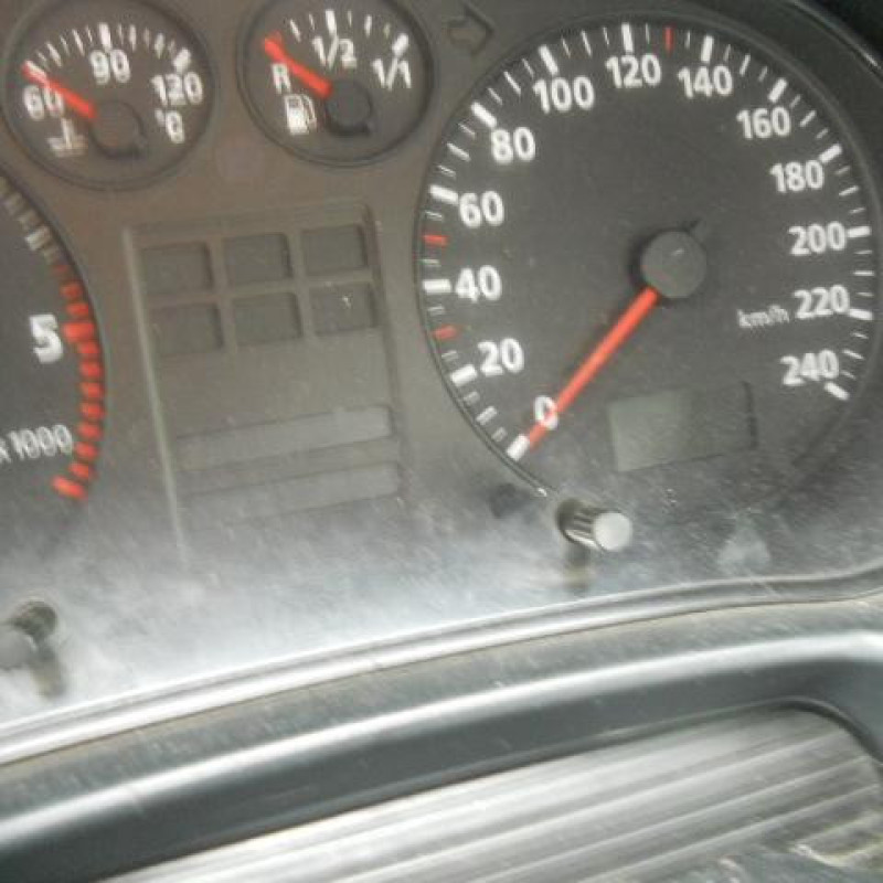 Malle/Hayon arriere AUDI A3 1 Photo n°9
