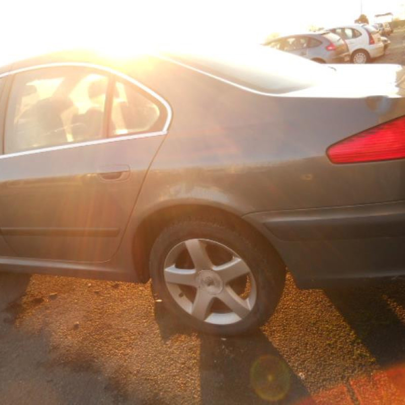 Capot PEUGEOT 607 Photo n°6