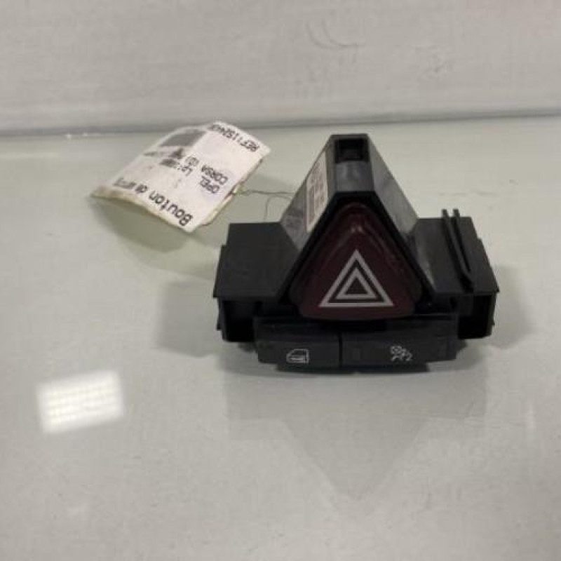 Bouton de warning OPEL CORSA D Photo n°1