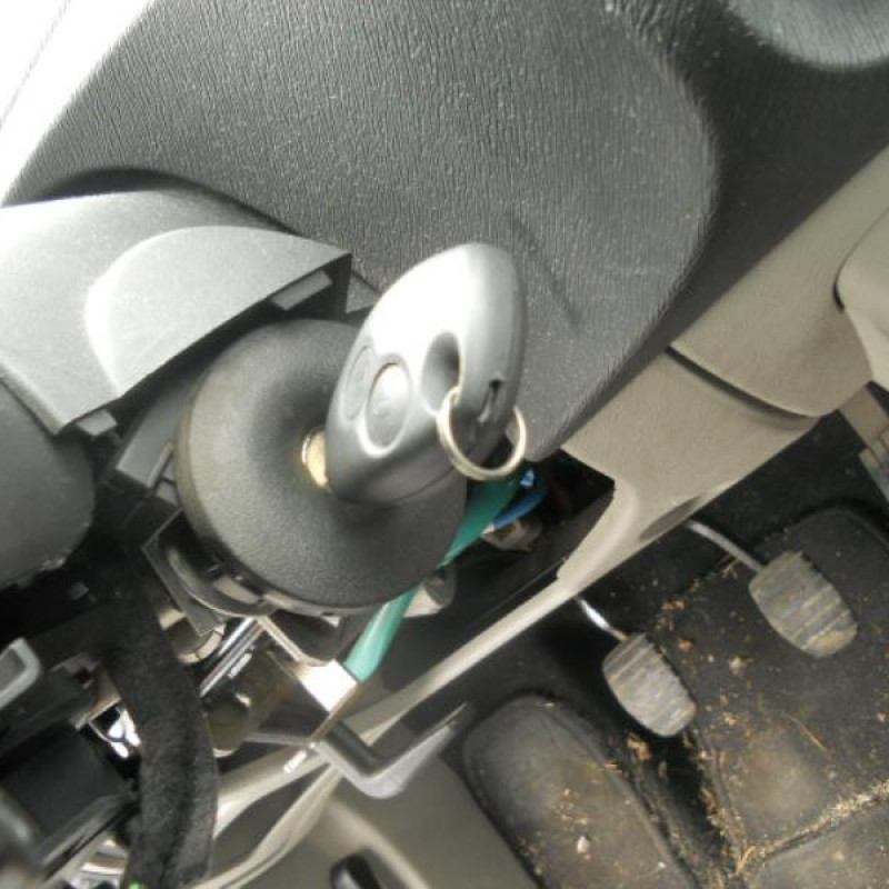 Leve vitre electrique avant gauche RENAULT TWINGO 2 Photo n°9