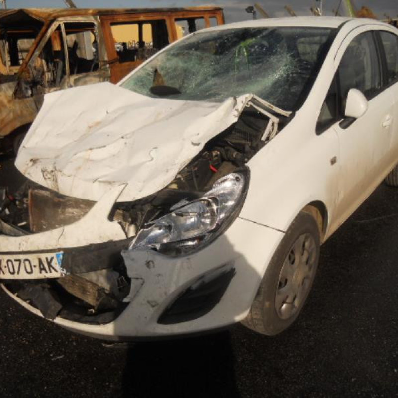 Trappe d'essence OPEL CORSA D Photo n°4