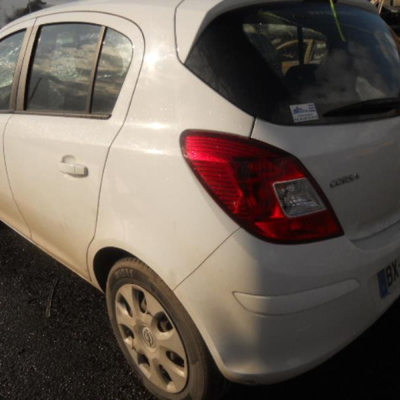 Trappe d'essence OPEL CORSA D Photo n°8