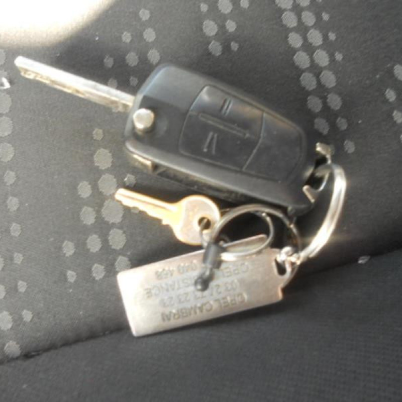 Trappe d'essence OPEL CORSA D Photo n°11