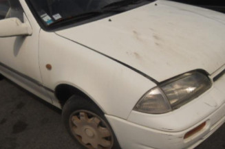 Retroviseur droit SUZUKI SWIFT 2