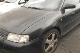 Retroviseur droit AUDI A3 1