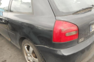 Retroviseur droit AUDI A3 1