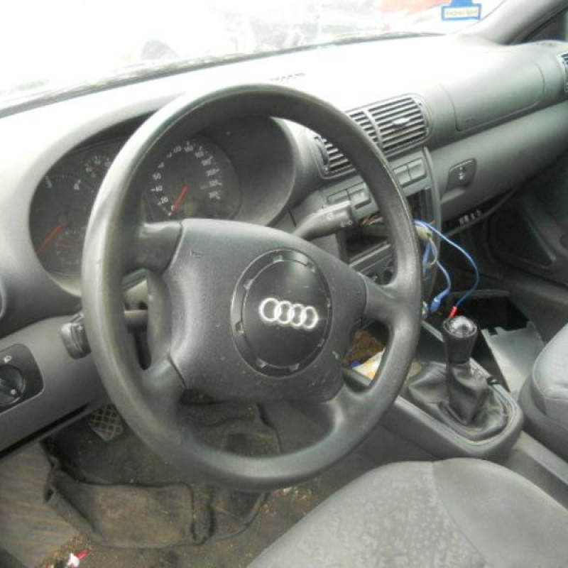 Retroviseur droit AUDI A3 1 Photo n°8