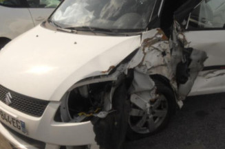 Bras essuie glace avant droit SUZUKI SWIFT 3 Photo n°1