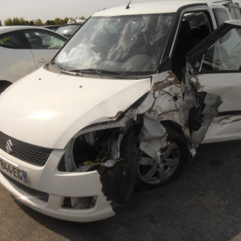 Bras essuie glace avant droit SUZUKI SWIFT 3 Photo n°1
