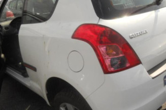 Bras essuie glace avant droit SUZUKI SWIFT 3