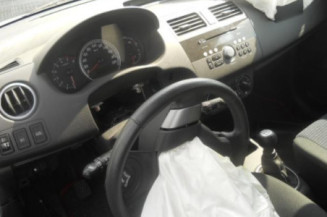 Bras essuie glace avant droit SUZUKI SWIFT 3