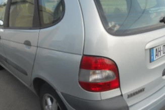 Retroviseur droit RENAULT SCENIC 1