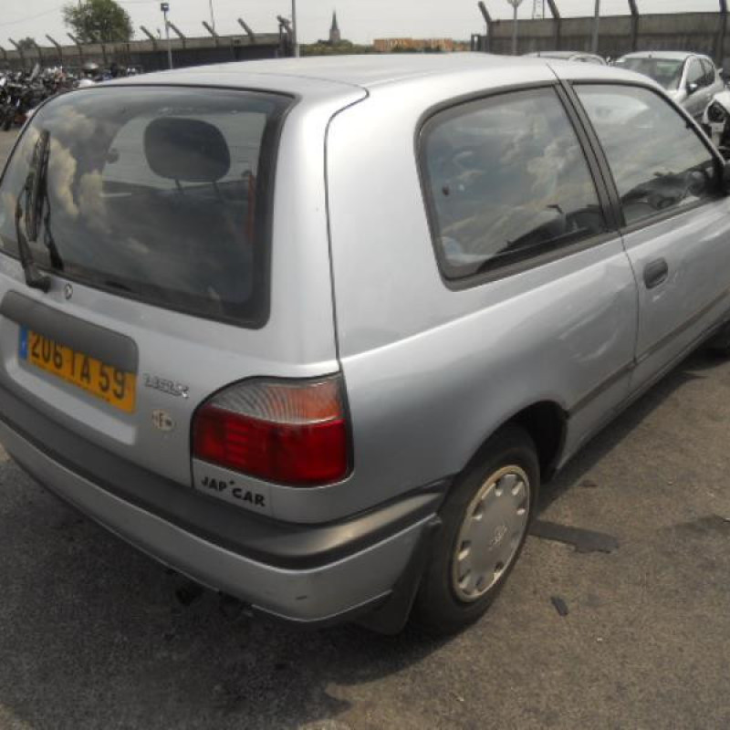 Optique avant secondaire gauche (feux)(clignotant) NISSAN SUNNY 3 Photo n°5