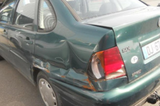 Retroviseur droit VOLKSWAGEN POLO 3