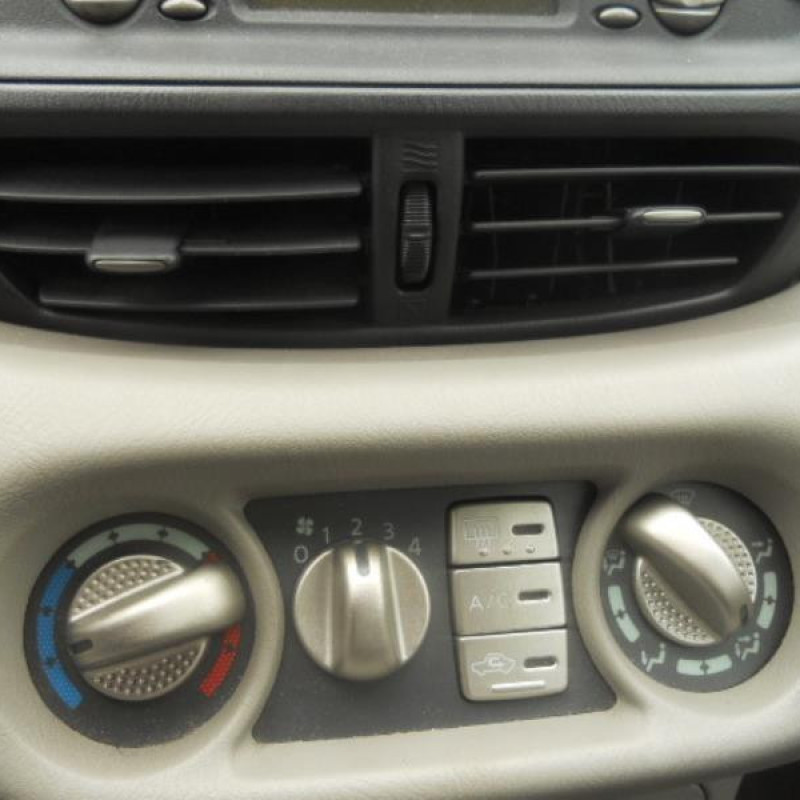 Capot NISSAN ALMERA TINO Photo n°9