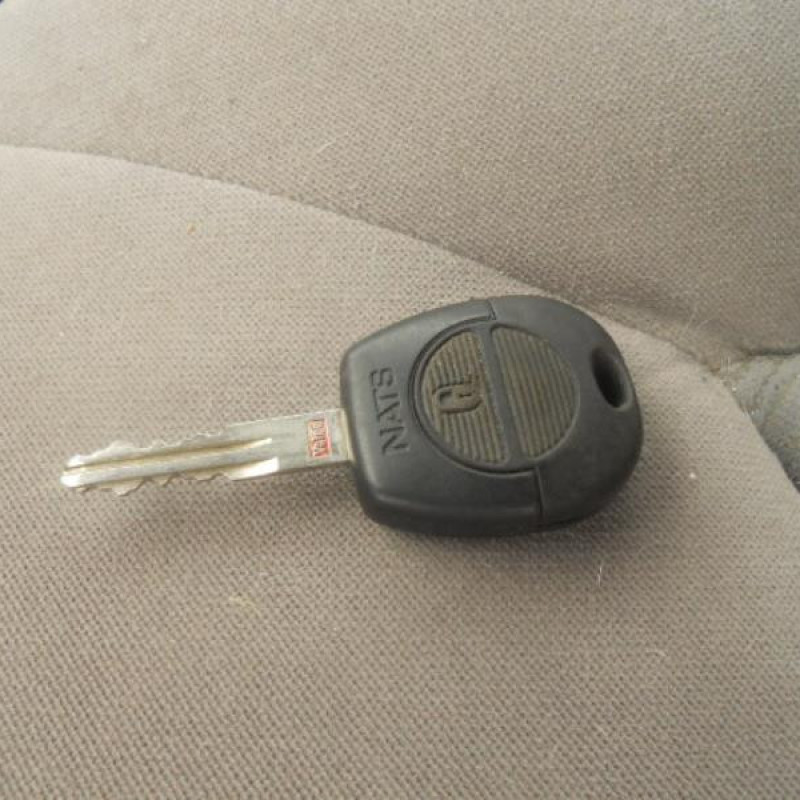 Capot NISSAN ALMERA TINO Photo n°10