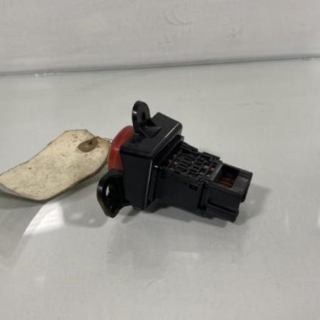 Bouton de warning NISSAN ALMERA TINO