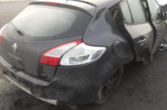 Pivot de moyeu avant gauche RENAULT MEGANE 3