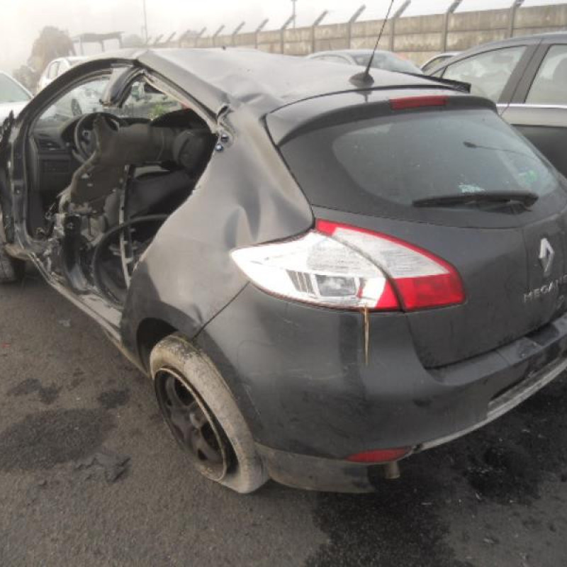 Pivot de moyeu avant gauche RENAULT MEGANE 3 Photo n°4