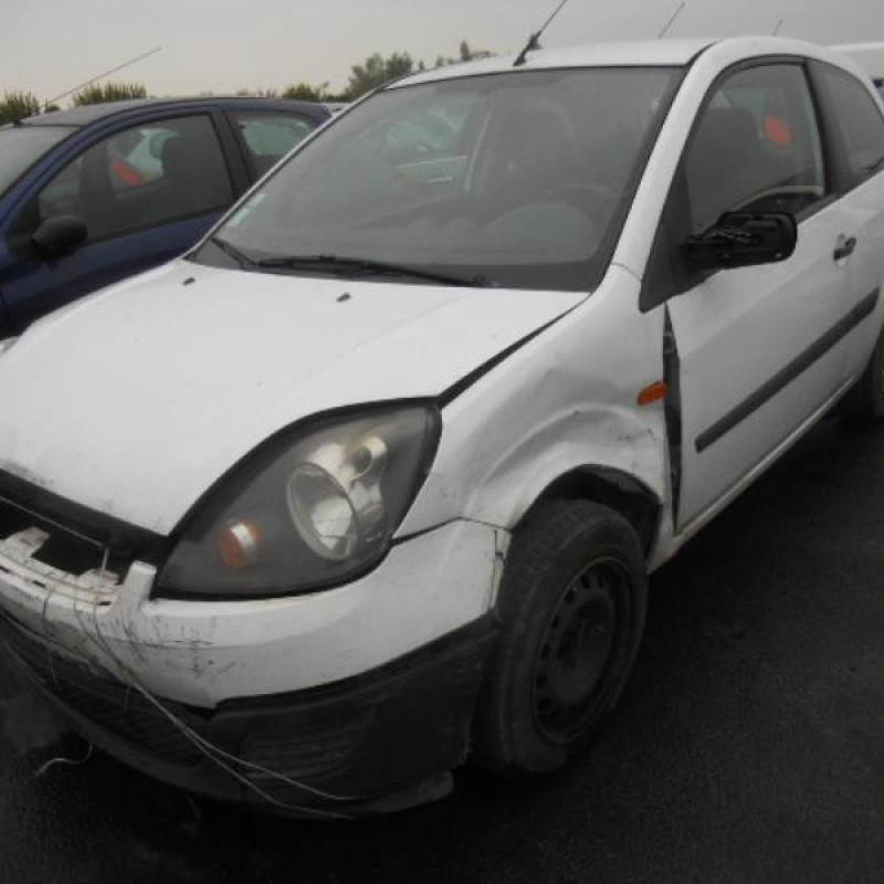 Feu arriere principal droit (feux) FORD FIESTA 5 Photo n°3